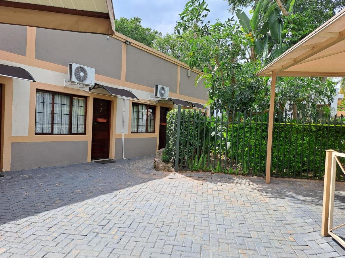 Amigos Bed & Breakfast - No Loadshedding Bed & Breakfast Mbombela Exterior photo