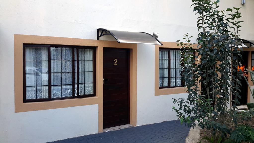 Amigos Bed & Breakfast - No Loadshedding Bed & Breakfast Mbombela Exterior photo